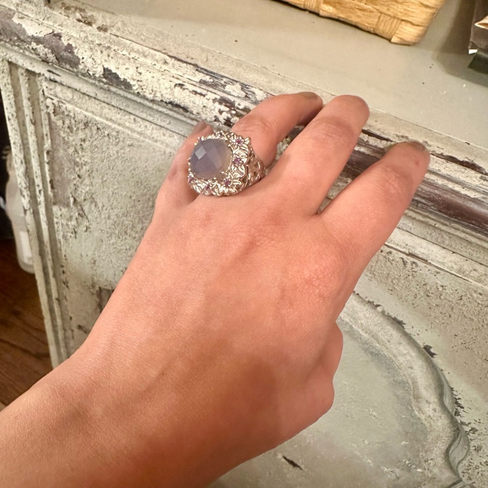 Elegant Sterling Silver stamped 925 and Purple Gemstone Ring - Picture 11 of 12